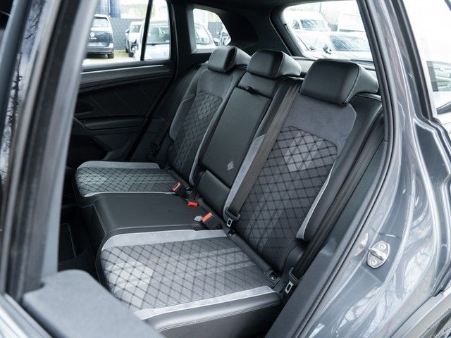 Tiguan R-Line TDI DSG 4M. AHK LED NAV Kamera