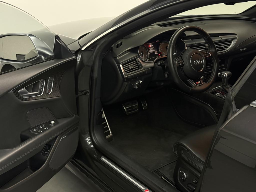 Audi S7 4.0 TFSI V8 quattro, Foto 30 von 50