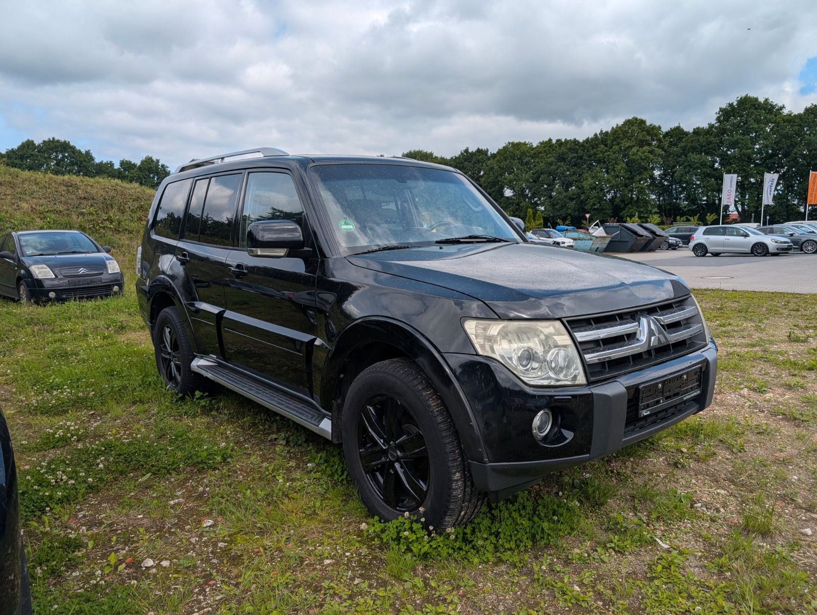 Fahrzeugabbildung Mitsubishi Pajero 3,2 DI-D Instyle Automatik