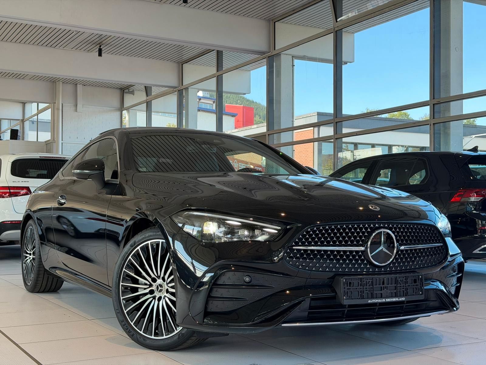 Mercedes-Benz CLE 300 Coupe 4Matic AMG Line Advanced Plus foto 2