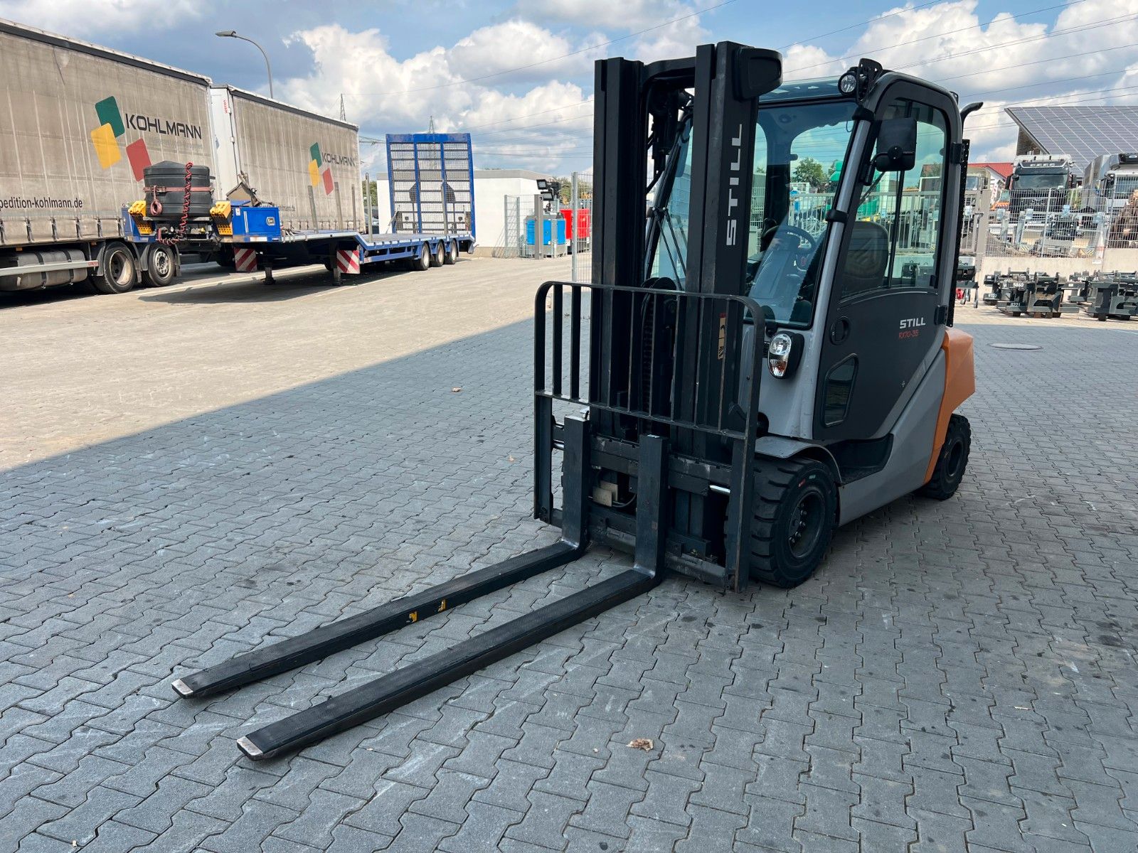 Fahrzeugabbildung Still RX70-35 / Triplex: 4.60m / nur 2.911h! / SS