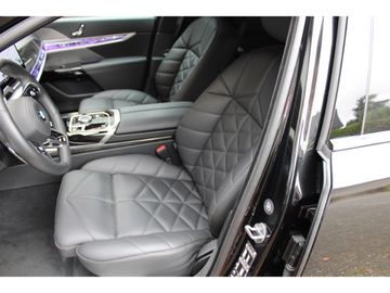 BMW 740 - 8