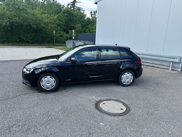 AUDI A3 1.6 TDI Sportback  Tüv Neu