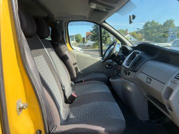 Renault Trafic L1H1  Expression+Navi+AHK+9Sitze+Bett
