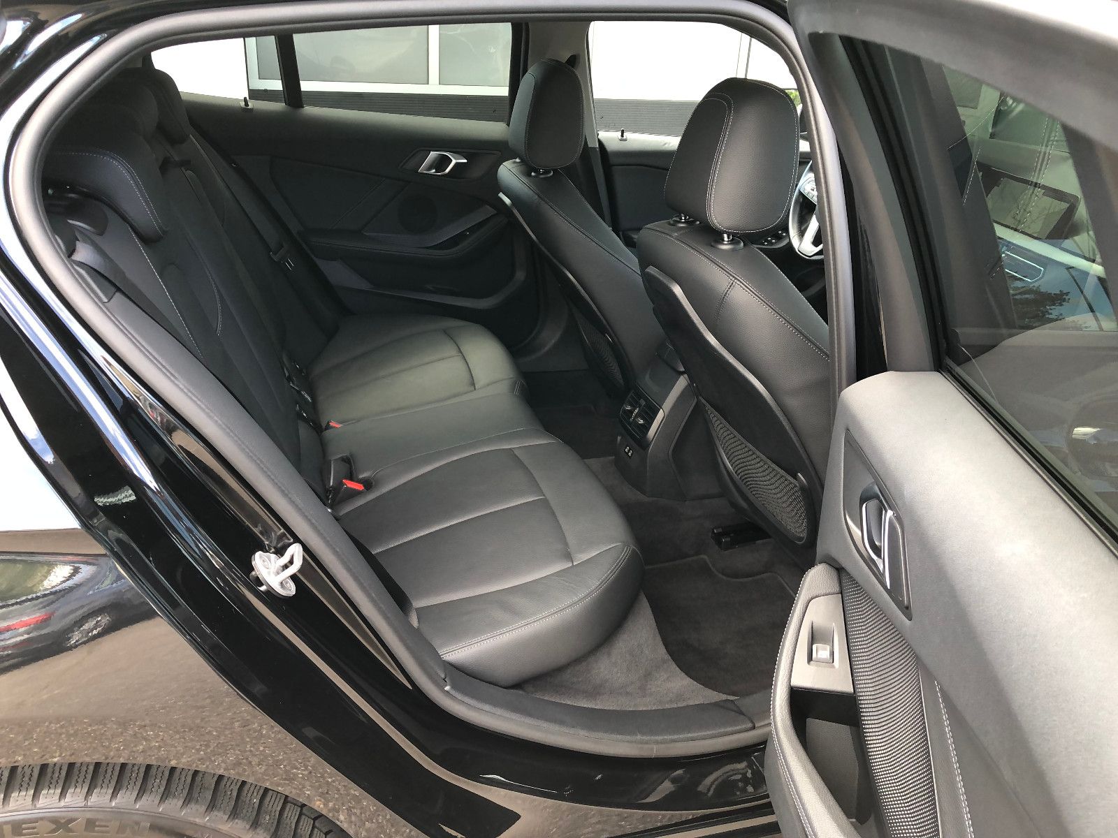 BMW 120i Steptronic Advantage *LED*PANO*CAM*AHK* foto 18