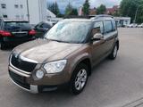 Skoda Yeti Ambition4x4 XENON AHK NAVI DAB PANORAMA PDC - Skoda Yeti mit Diesel-Antrieb: Ambition