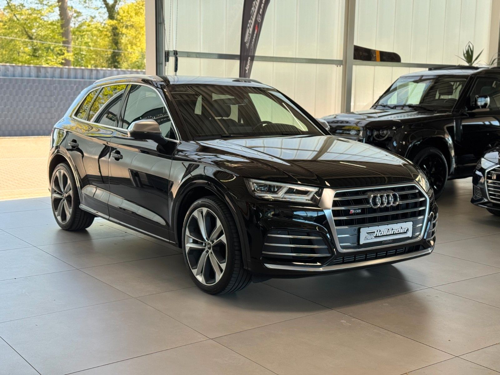 Fahrzeugabbildung Audi SQ5 3.0TDI quattro "Magnetic-Ride 3-Zonen-Klima"