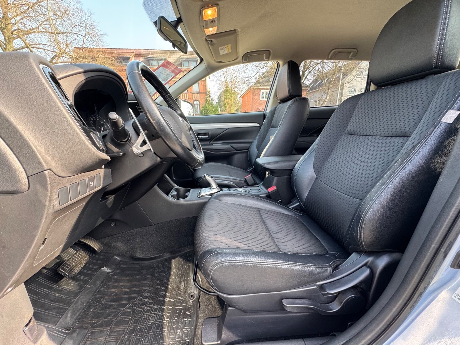 Outlander *Temp*ECO*Hybrid*Navi*2-Z.Klimaaut*