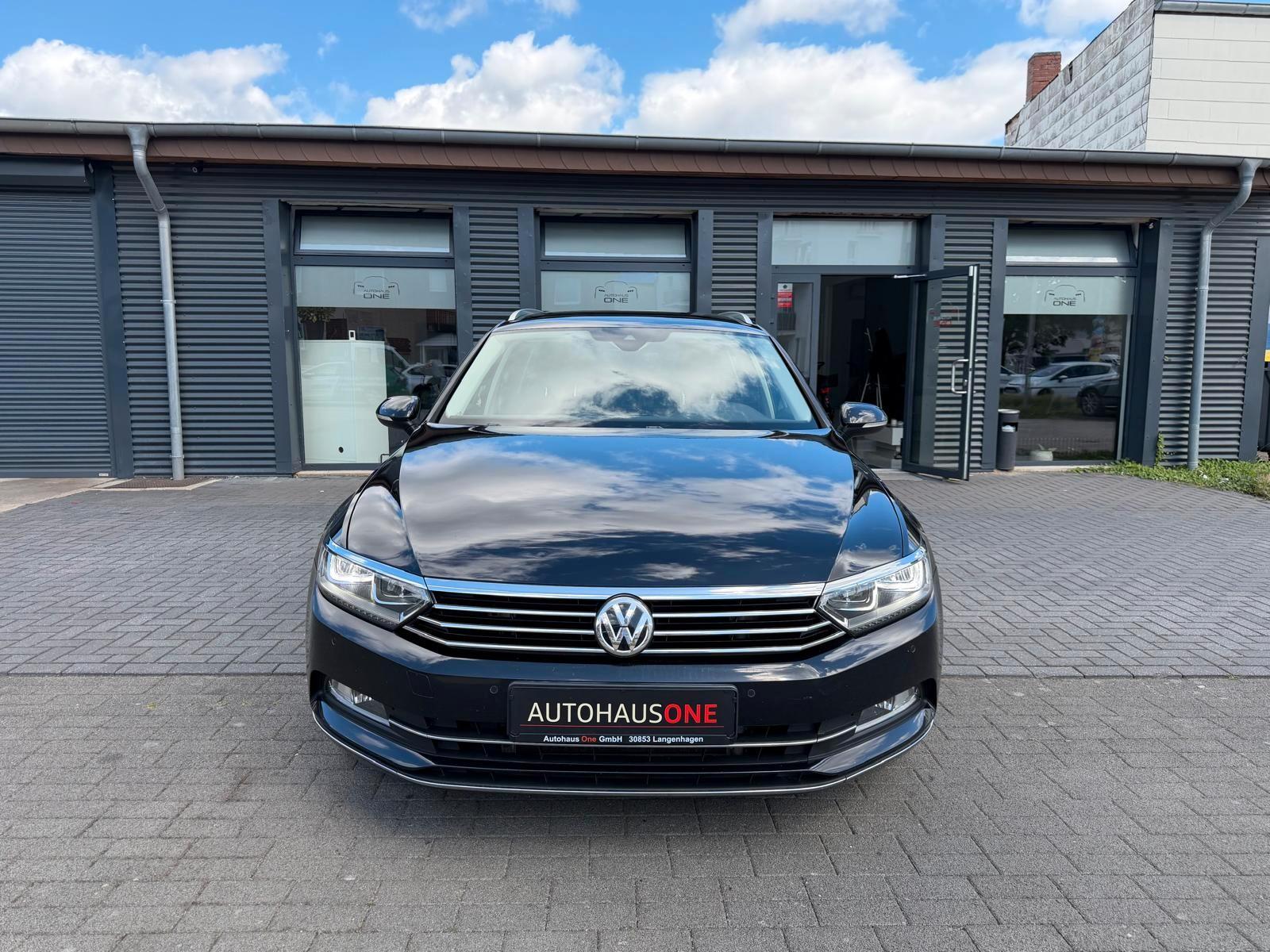 Volkswagen Passat Variant Highline NAVI/AHK/MASSAGE/2.HAND
