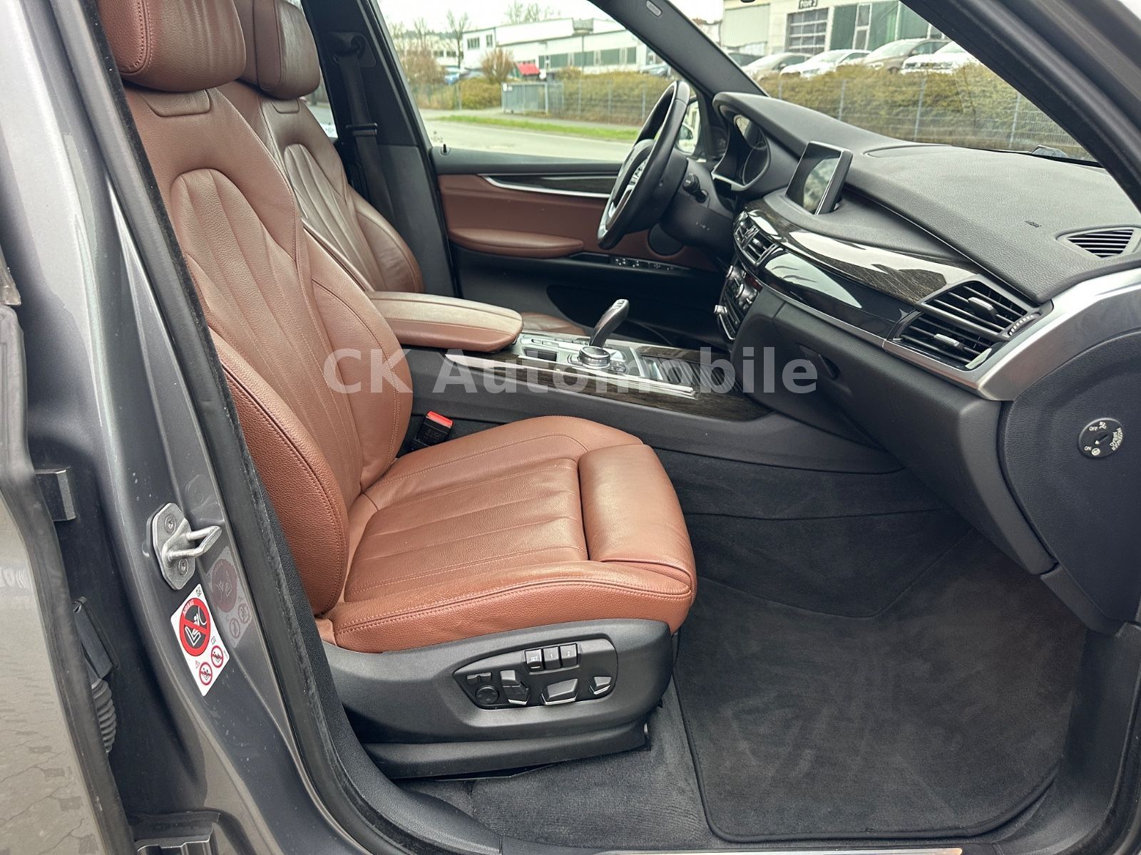Fahrzeugabbildung BMW X5 xDrive30d/Navi/Head-Up/Pano/360°Kam/AHK