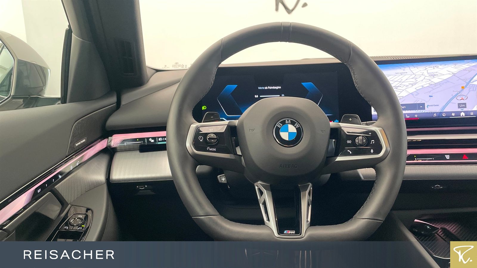BMW 520d A xDrive Tou M-Sport LCPro 360° HUD H&K 19 foto 5
