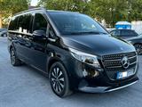 Mercedes-Benz V 300d AVANTGARDE LANG / 2 HAND / 360KAMERA /AHK - Mercedes-Benz: 7sitzer