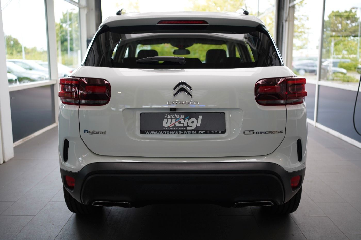 Fahrzeugabbildung Citroën C5 Aircross Plug In Hybrid 225 C-Series Navi DAB