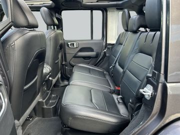 Jeep Wrangler - 12