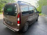 Peugeot Partner Tepee - Peugeot Partner Tepee mit Benzin-Antrieb
