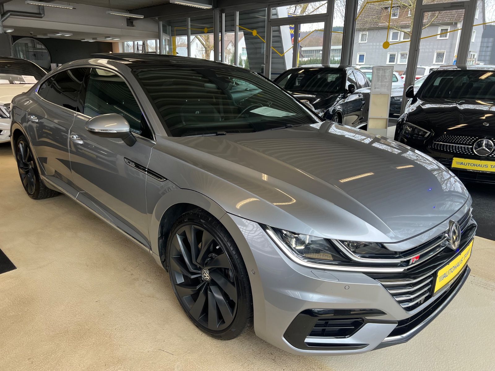 Fahrzeugabbildung Volkswagen Arteon R-Line 4Motion 239PS *PANORAMADACH*ACC*