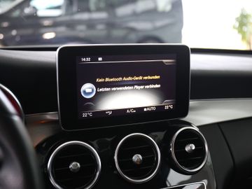 Mercedes-Benz C 250 AVANTGARDE 9G LED NAVI COMAND PANORAMA