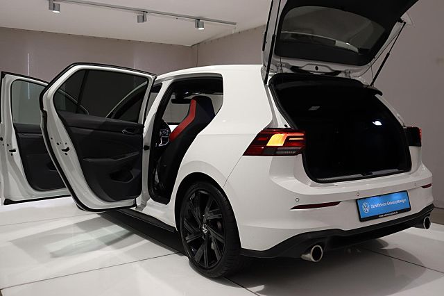 Golf GTI 2.0 TSI DSG NAVI PDC KAMERA SHZ SPORTFW