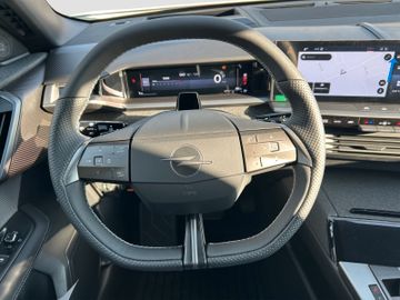 Fotografie 11 des Opel Grandland (X) Grandland 1.2 Ultimate Allwetter Matrix Head-Up