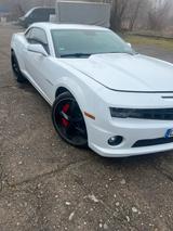 Chevrolet Camaro SS - Chevrolet Captiva aus 2010