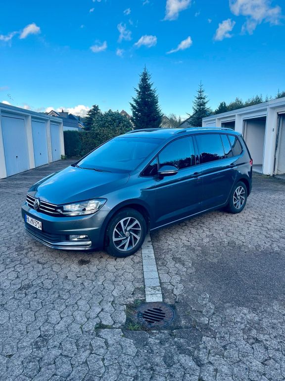 Image of Volkswagen Touran