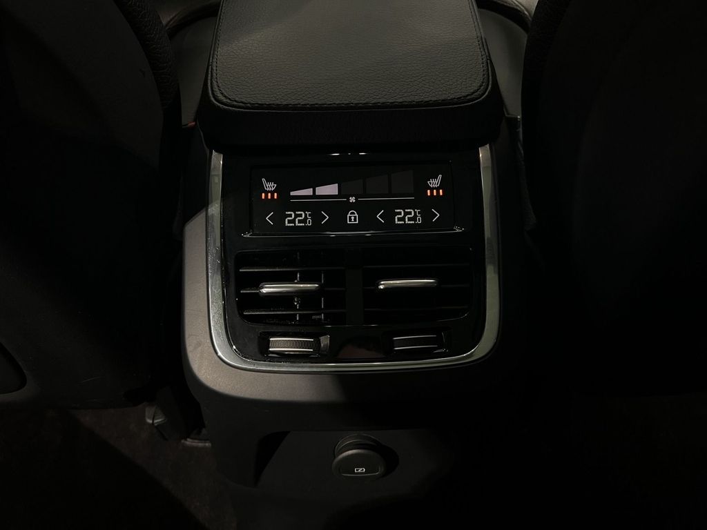 Volvo XC90 T8 R-Design Expression Recharge AWD 22'' HU