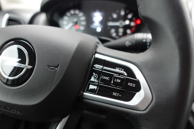Fahrzeugabbildung Opel Movano Kasten 2.2 L2H2 3.5t Kamera,Standhzg
