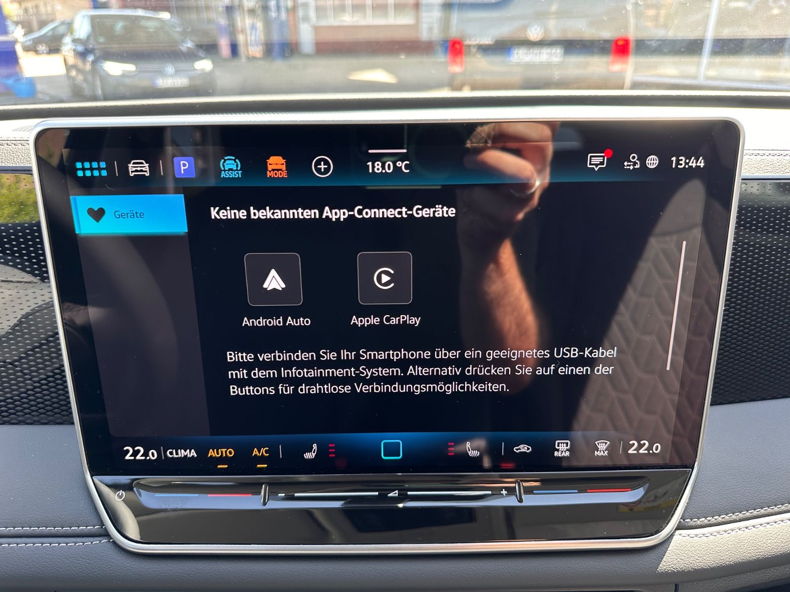 Fahrzeugabbildung Volkswagen Tiguan 1.5 eTSI Life DSG AHK/ACC/APP/LED+/360°