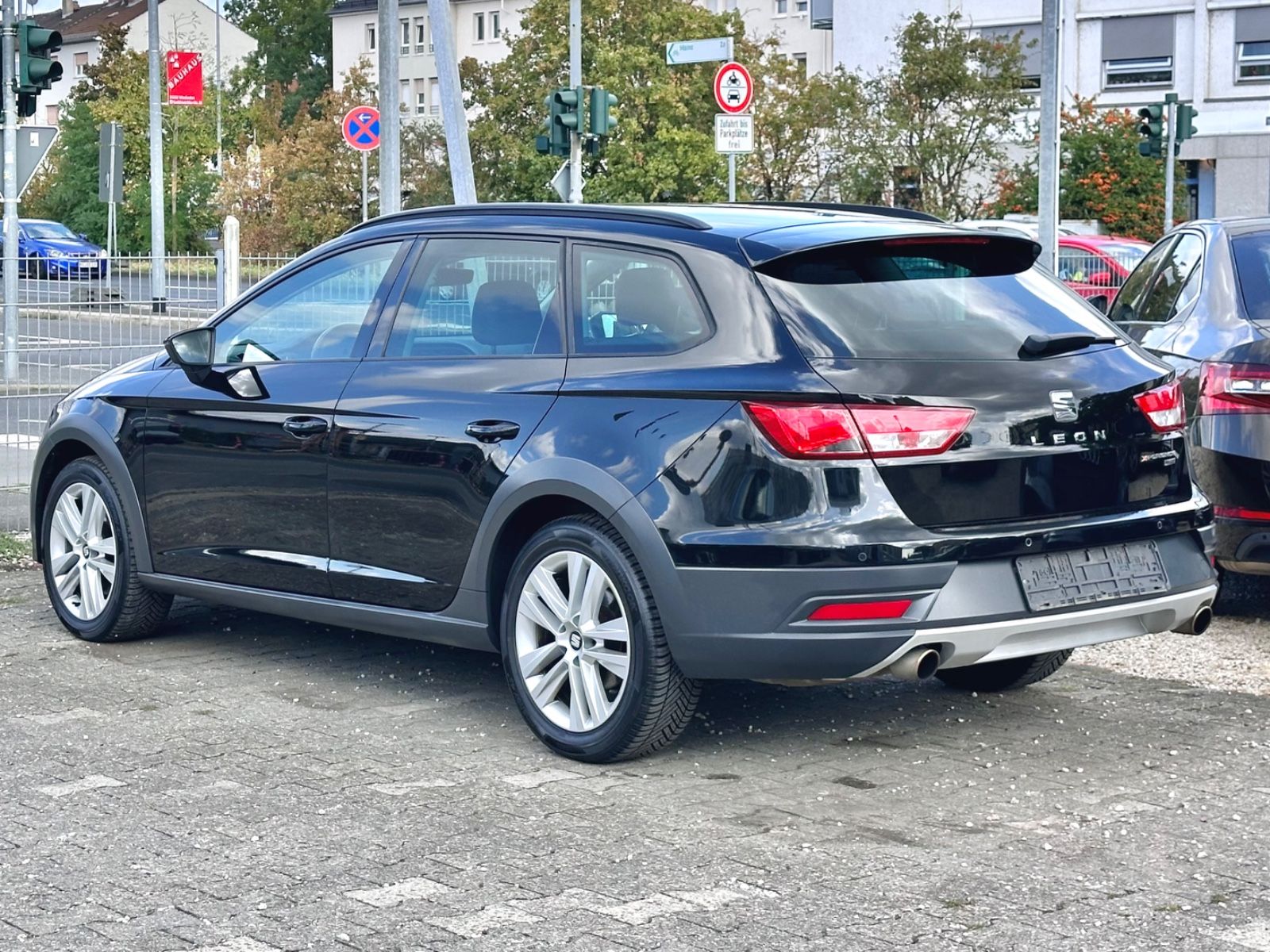Fahrzeugabbildung SEAT LEON ST X-PERIENCE 4DRIVE*AUTOM+AHK*