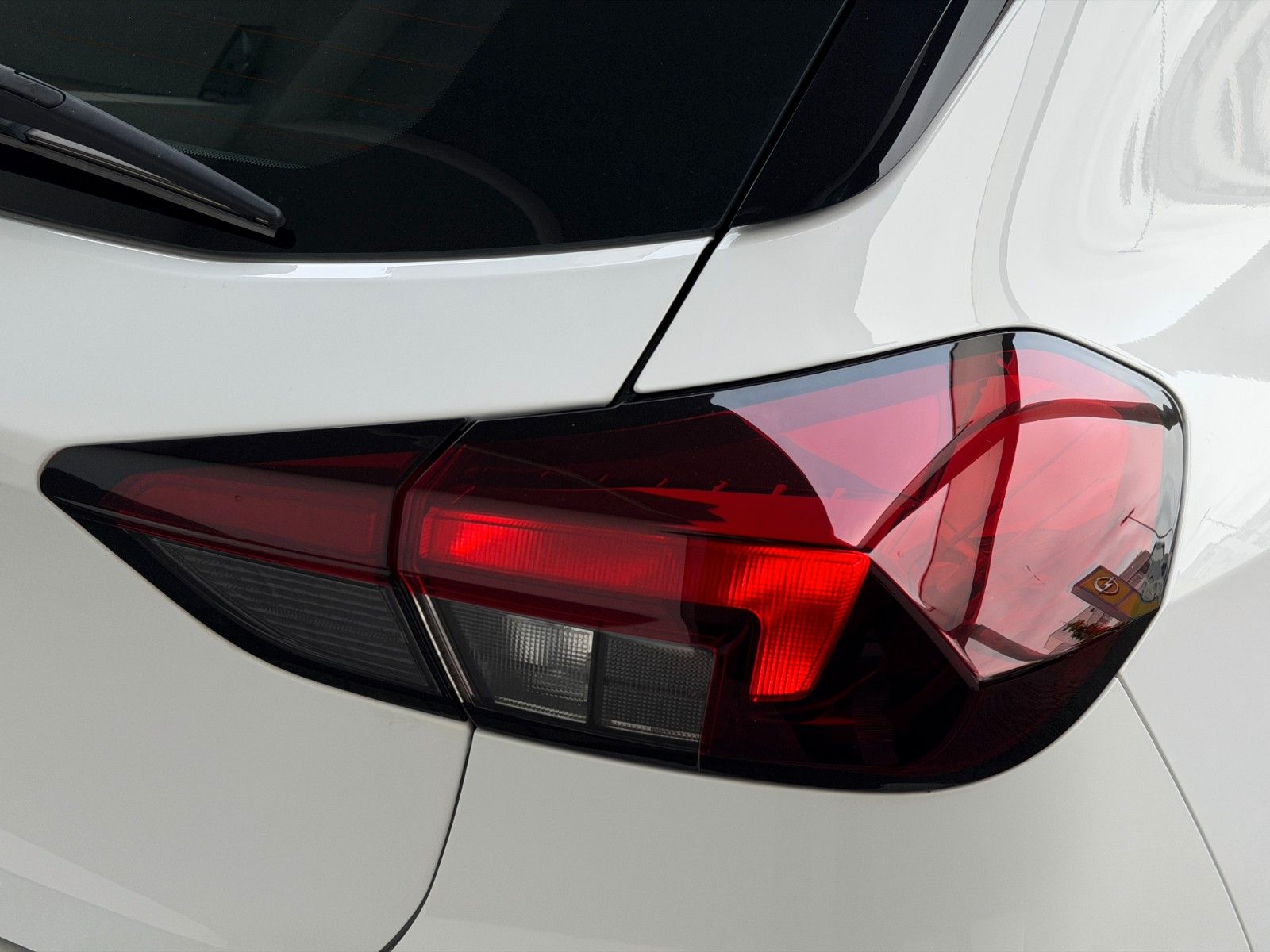 Fahrzeugabbildung Opel Corsa F Edition 100PS PDC/Tempomat!