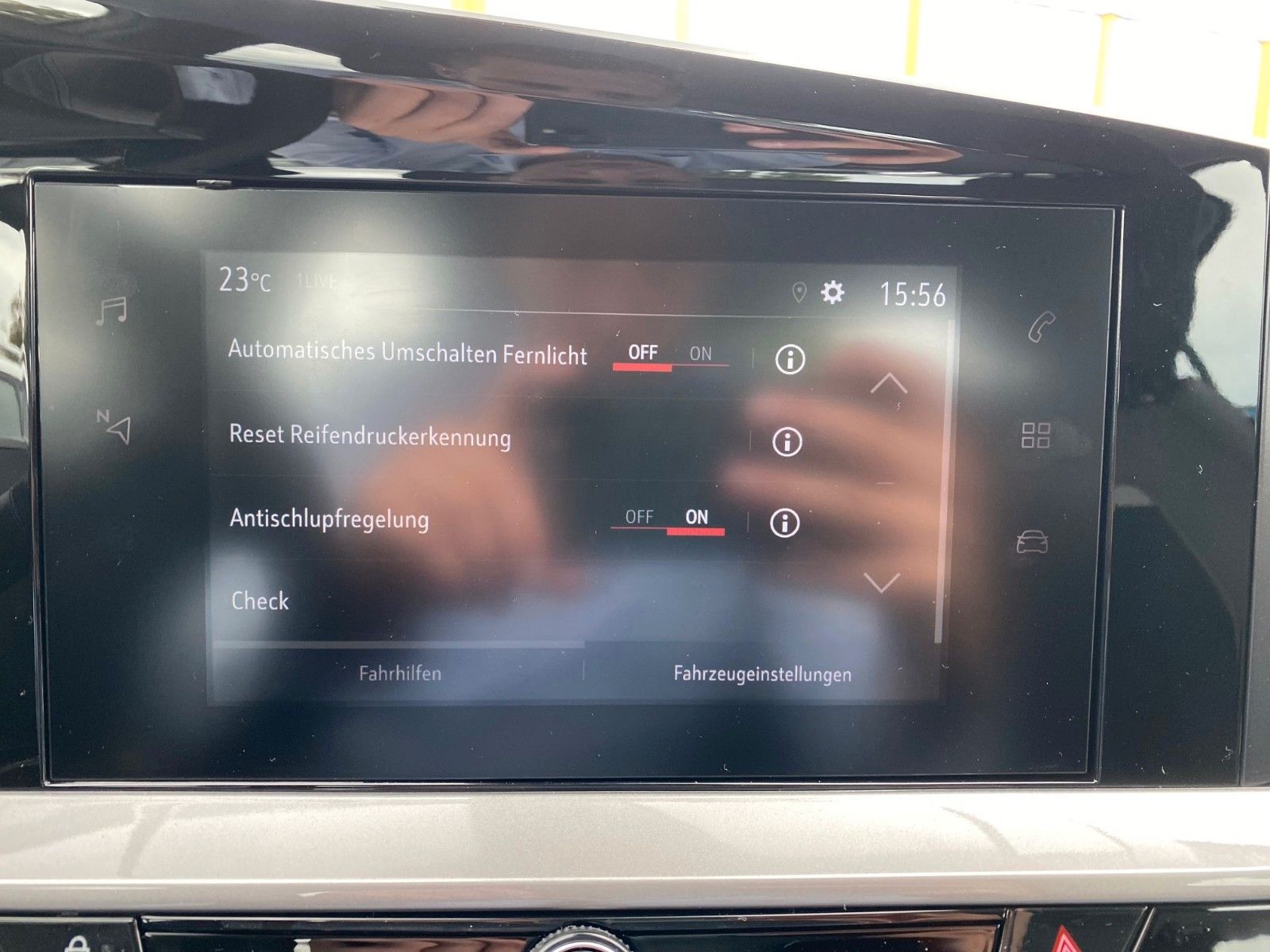 Fahrzeugabbildung Opel Mokka 1.2 Turbo 74kW Edition+ACC+LED+APP CONNECT