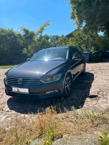 VW VW Passat Var. 2.0 TDI Comf. AHK Navi AID ACC