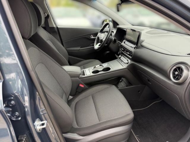Fahrzeugabbildung Hyundai KONA Edition 30+ Elektro 2WD +KLIMA+NAVI+PDC+UVM