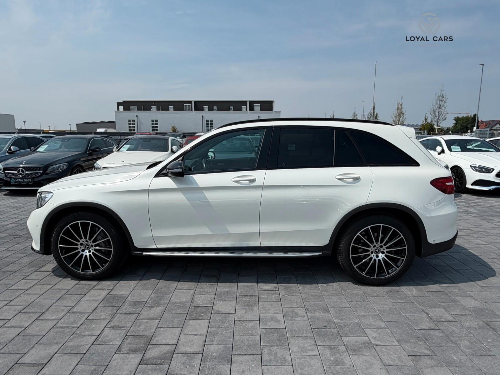 Mercedes-Benz GLC 300 4M*AMG*Designo*Night*LED*1Hd*20 Zoll*Tot