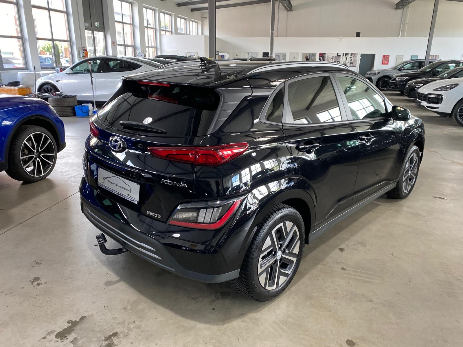 Fahrzeugabbildung Hyundai Kona Trend Elektro 150kW/DIS/RFK/LED/SH/