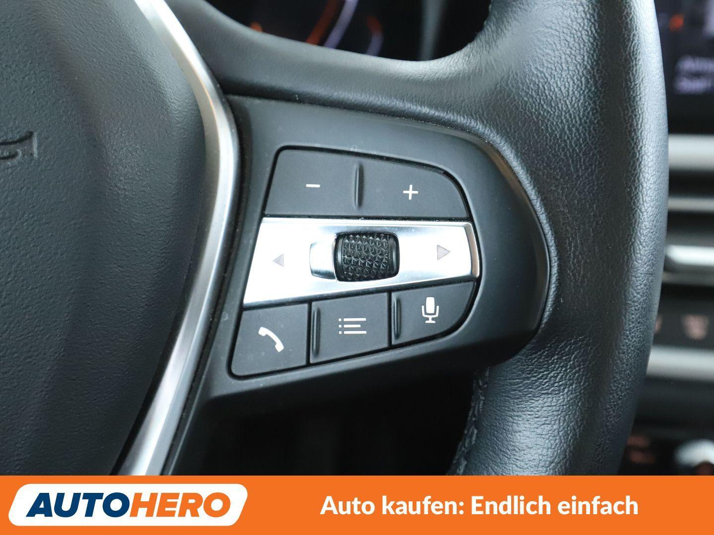 BMW 320i Advantage Aut.*HUD*LED*NAVI*AHK*SHZ*PDC*