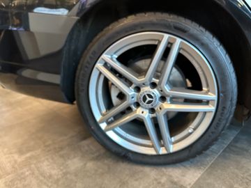 Mercedes-Benz C 180 *TÜVSERVICE NEU*TEMPO*NAV*LED*SZHZ*