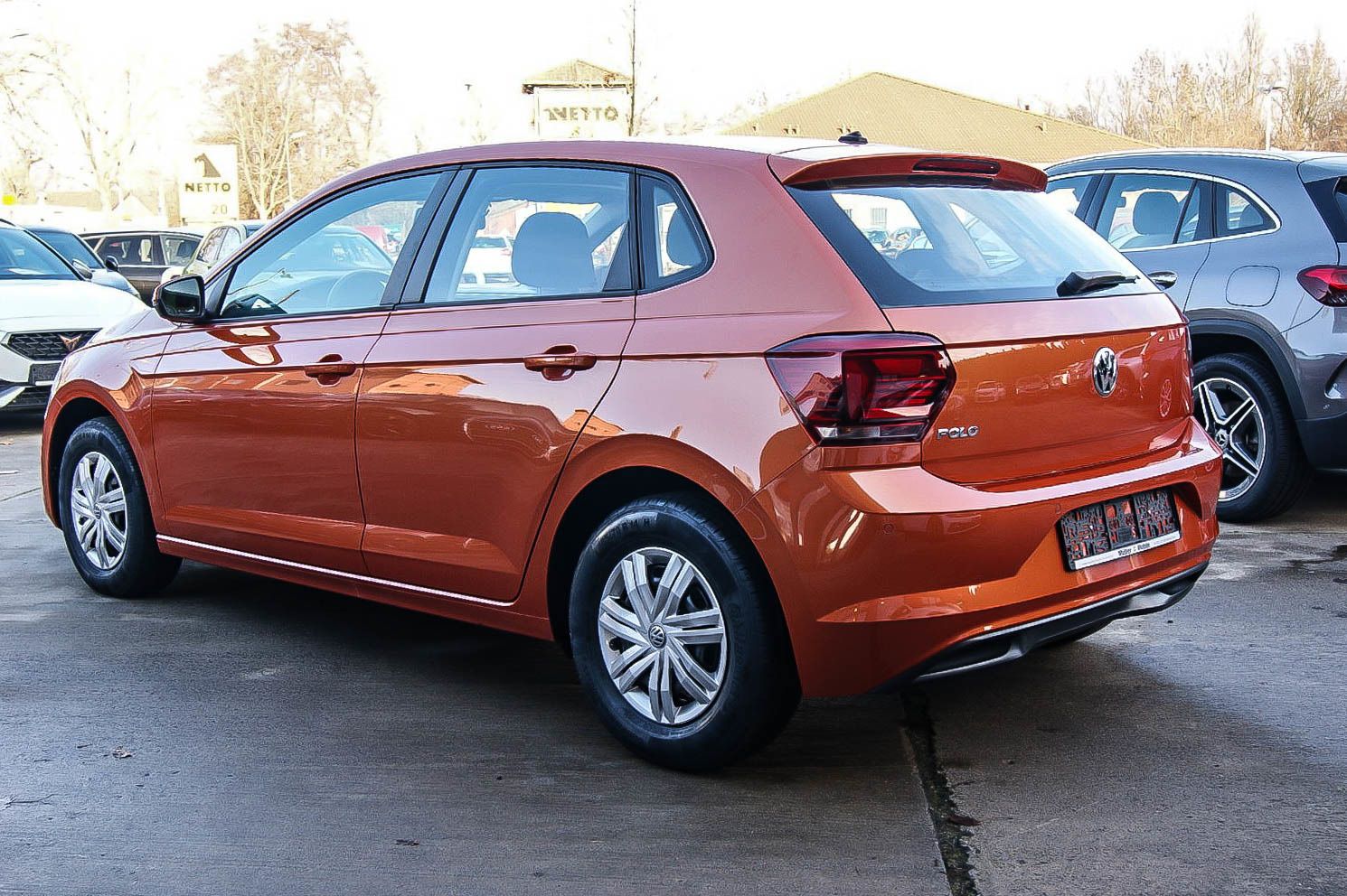 Fahrzeugabbildung Volkswagen Polo VI Trend 1.0 BMT ENERGETIC-ORANGE PDC KLIMA