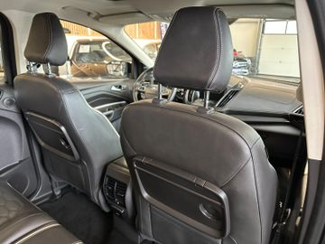 Ford Kuga Vignale *Blind-Spot*Klima*Navi*Xenon*Kamera