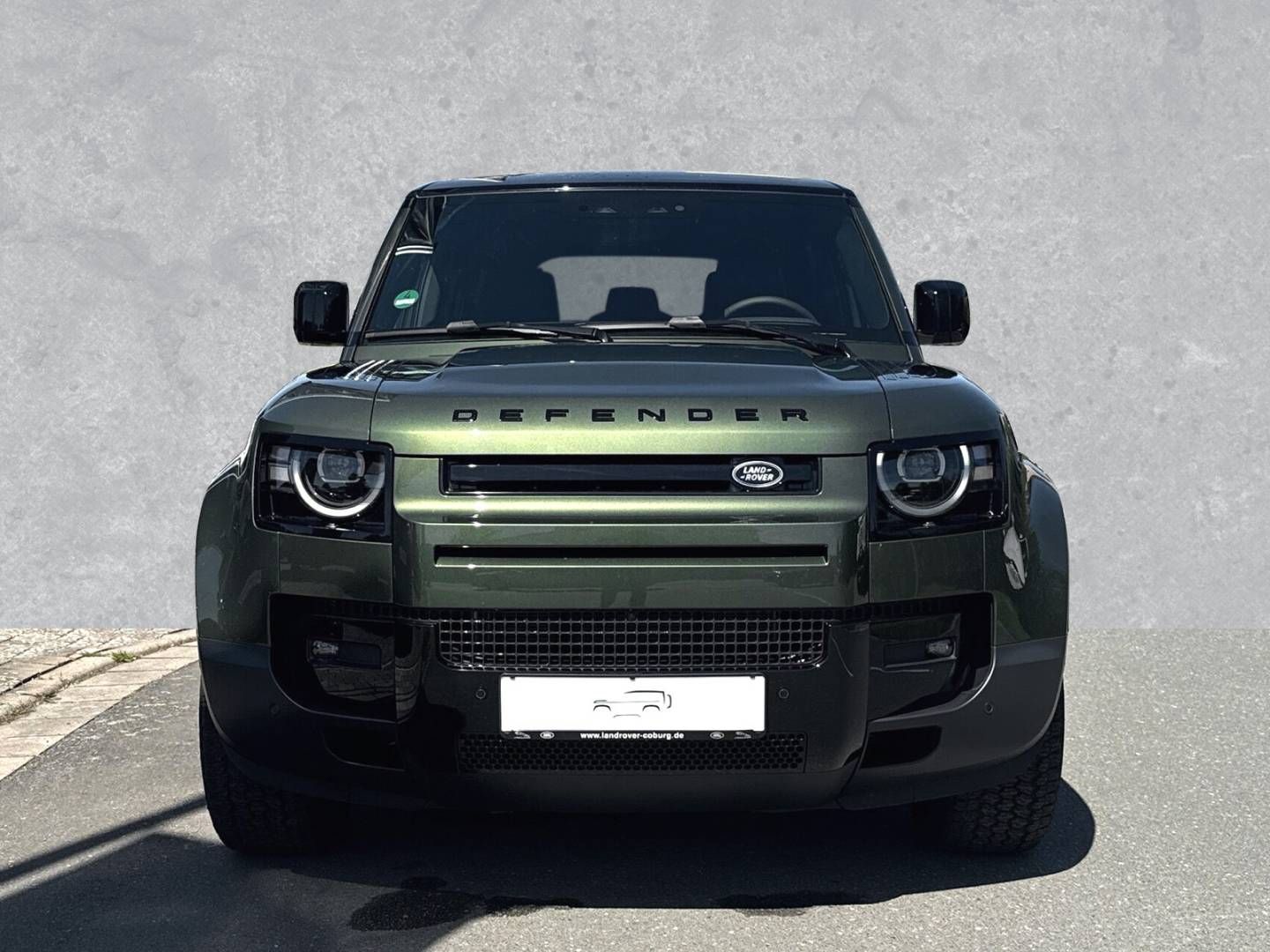 Fahrzeugabbildung Land Rover Defender 110 D250 S