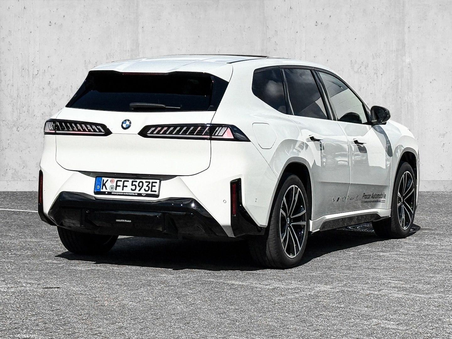 BMW iX3 40 SOFORT VERFÜGBAR * M Sport Pro * AC-Laden