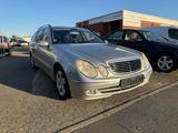 Mercedes-Benz E 320 T Avantgarde - gebrauchte Mercedes-Benz E 320 aus dem Jahr 2005