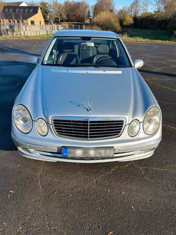 Mercedes-Benz Mercedes Benz E320