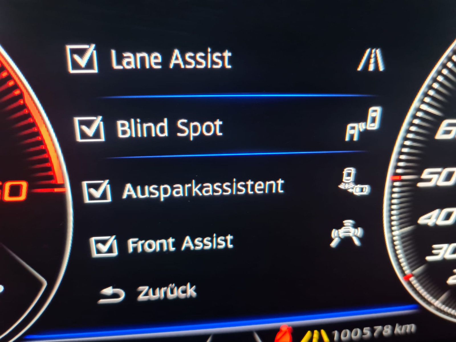 Fahrzeugabbildung SEAT Ateca Xcellence 4Drive / LED / NAVI / KAMERA