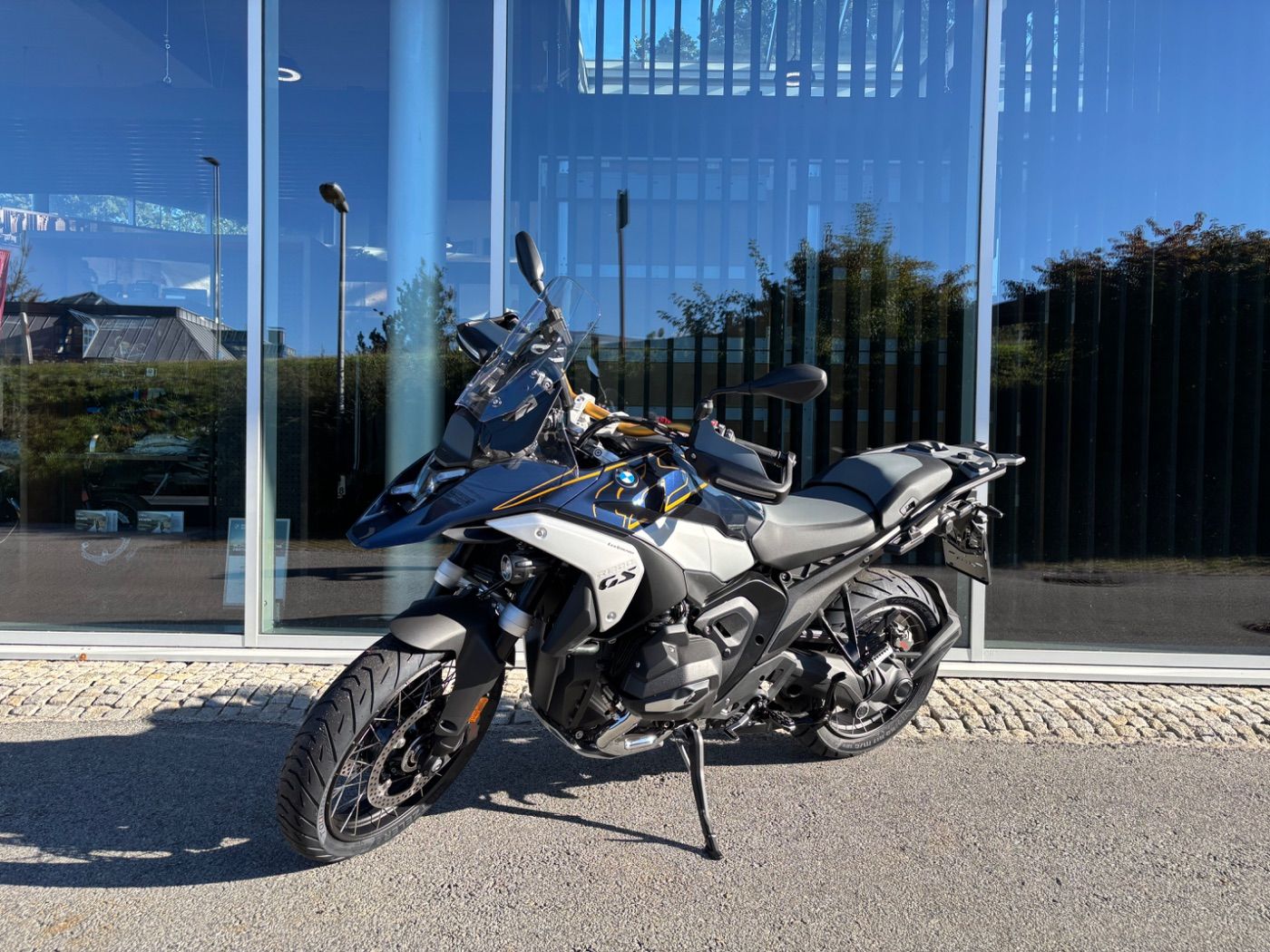 Fahrzeugabbildung BMW R 1300 GS Option 719 ASA