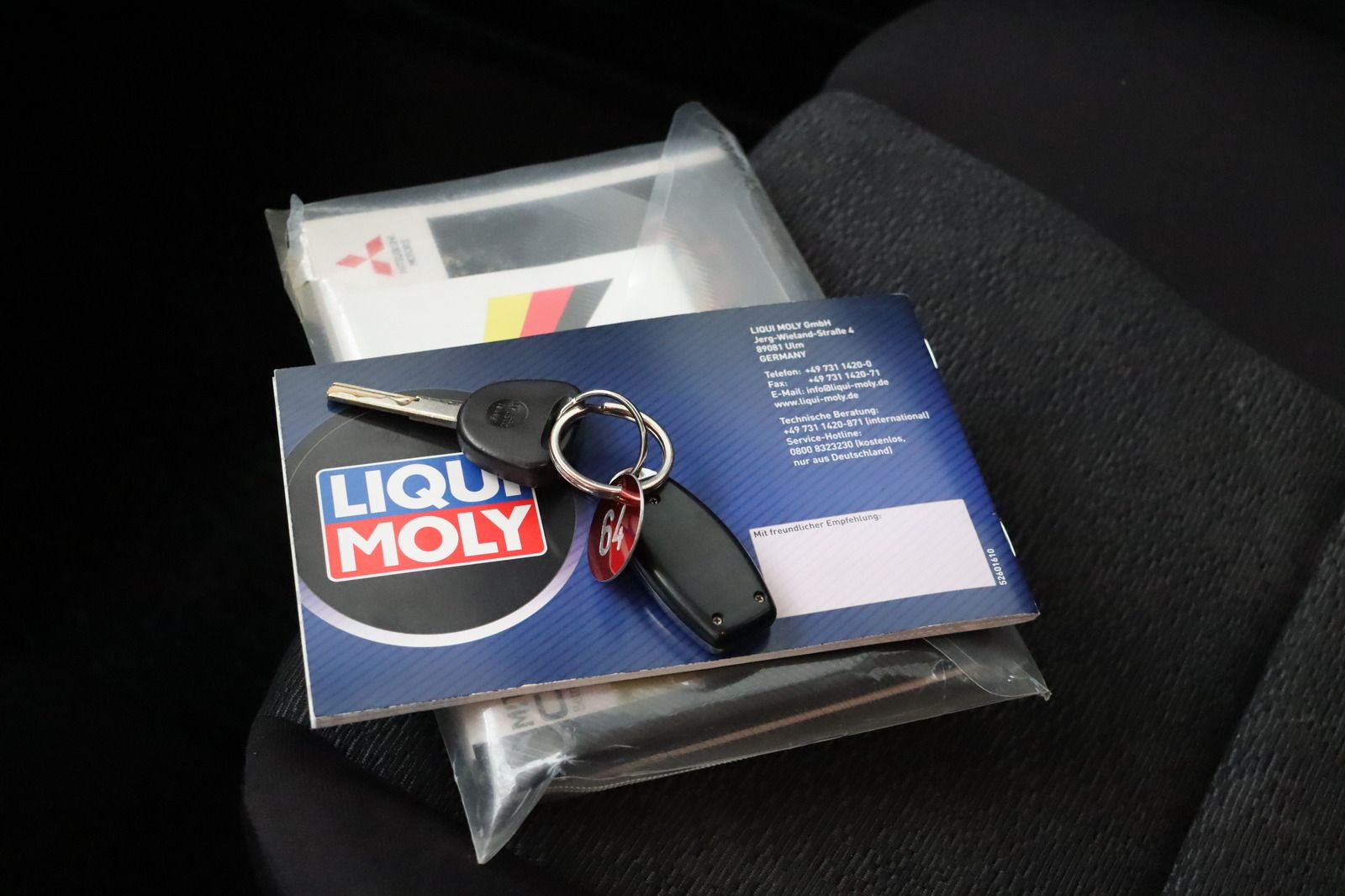 Fahrzeugabbildung Mitsubishi Carisma 1.6 Avance Automatik * HU/AU 03.28