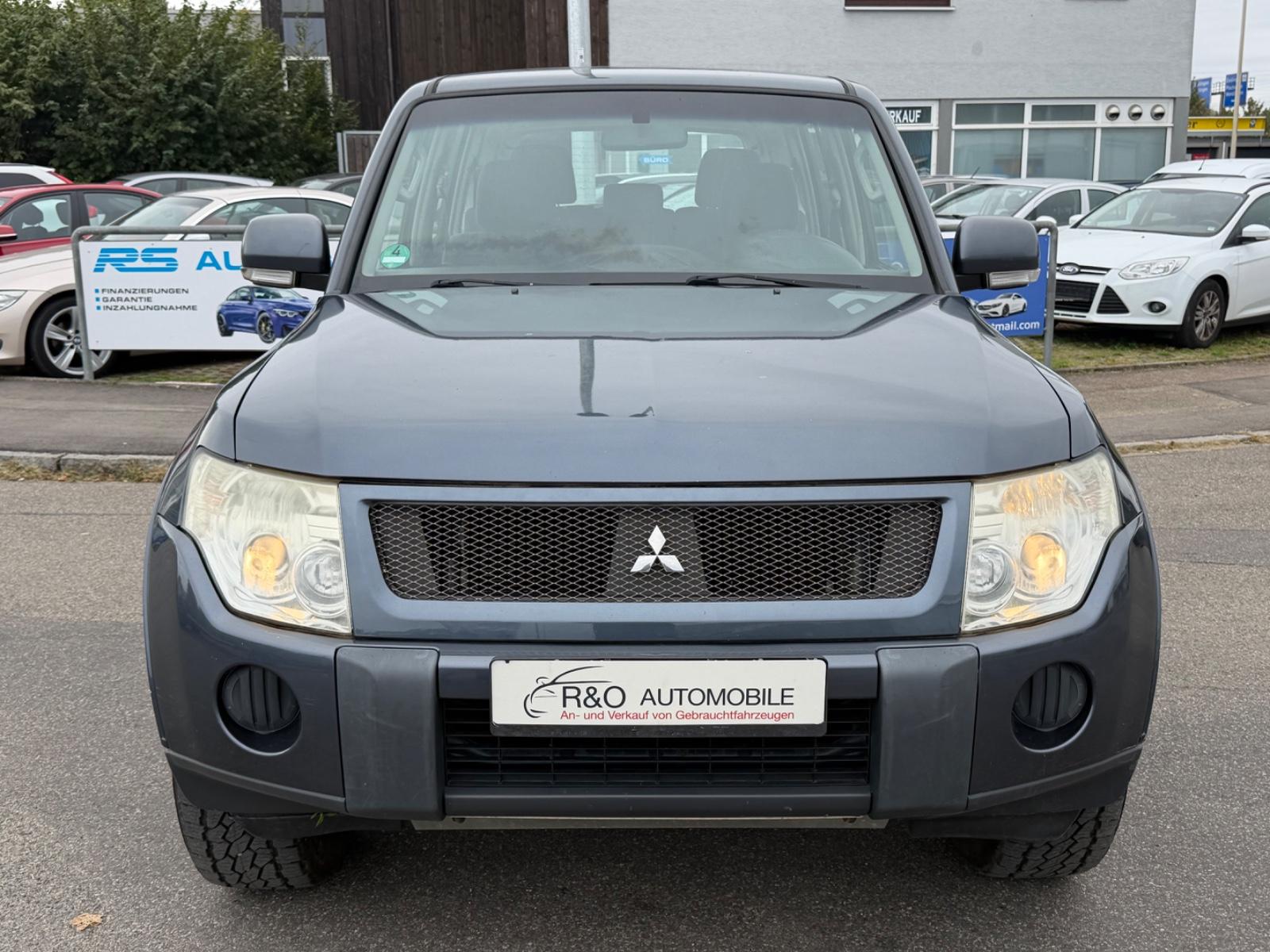 MITSUBISHI PAJERO 3.2 DI-D 160CH - INVITE - BVM - ATTELAGE - CT NEUF - HISTORIQUE ENTRETIEN COMPLET - 1ERE MAIN