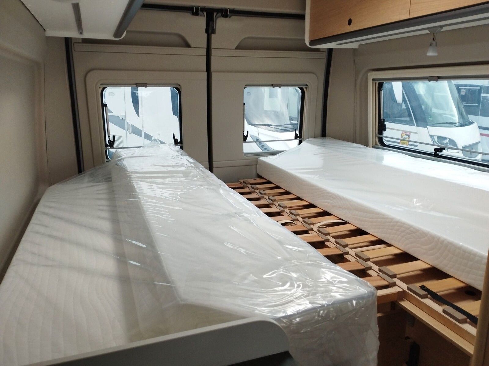 Fahrzeugabbildung Sunlight Adventure Cliff 640 Automatik, Dörr Edition, LTE