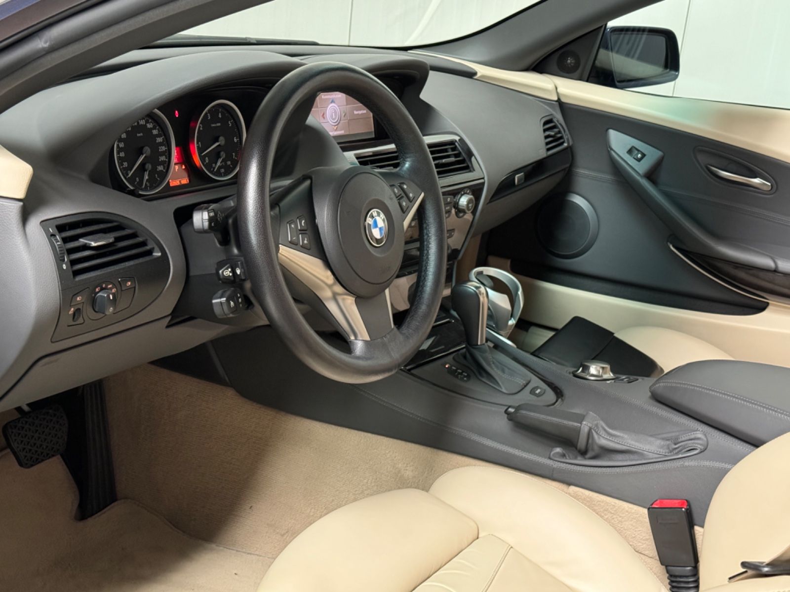 Fahrzeugabbildung BMW 645Ci Cabrio/Navi Prof./Xenon/Wenig km