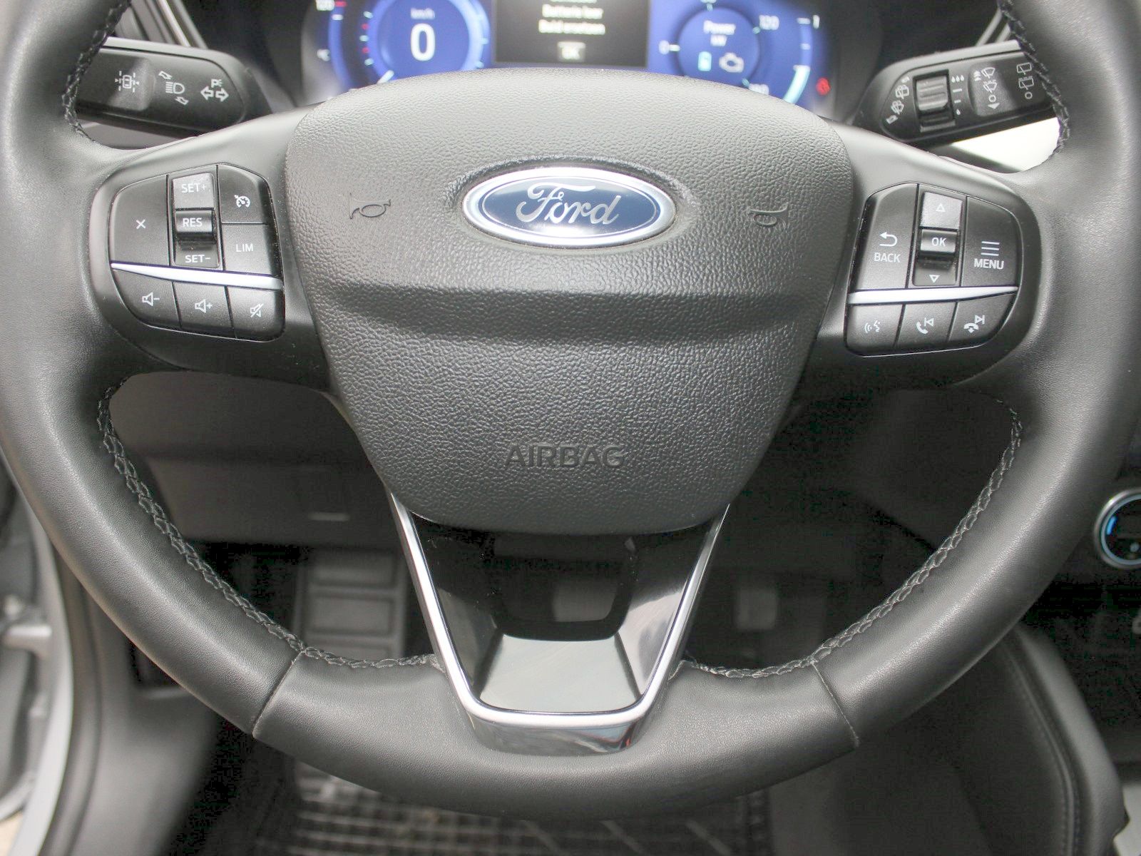 Fahrzeugabbildung Ford Kuga Plug-In Hybrid PHEV Titanium